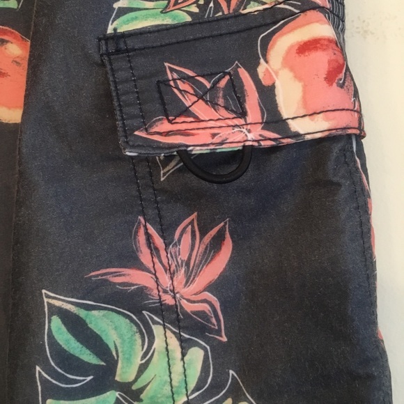 Big and Tall Tropical Swim Trunks -  2XB - Picture 6 of 8